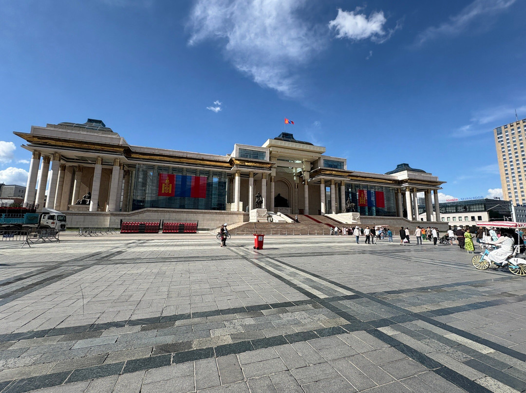 Government Palace-乌兰巴托必去景点