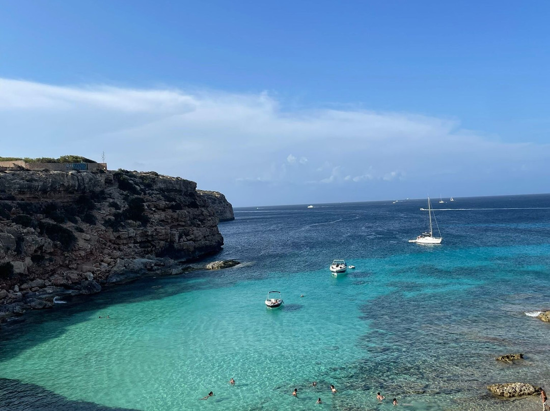 Cala En Baster-Sant Ferran de ses Roques必去景点