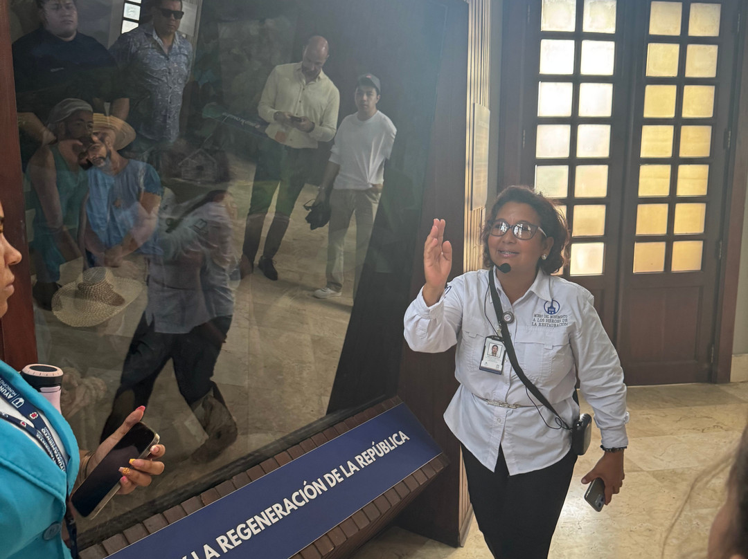 Monumento a los Heroes de la Restauracion-圣地亚哥必去景点