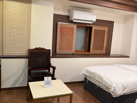 明洞山之家酒店主图