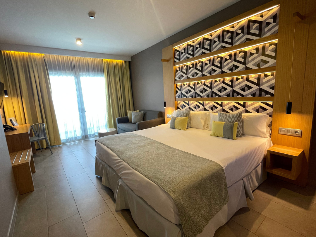 Atlantic Mirage Suites & Spa主图