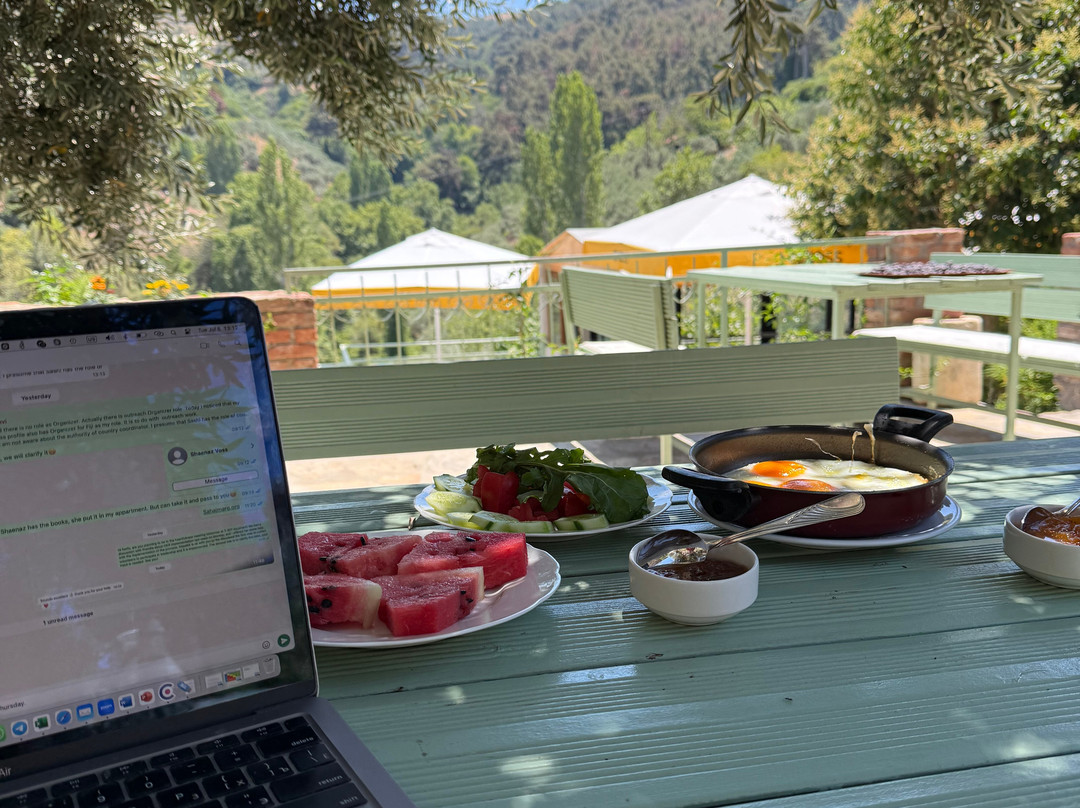 Kirkinca Hotel主图