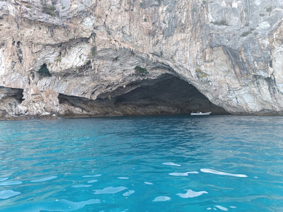 Papanikolis Cave-莱夫卡扎必去景点