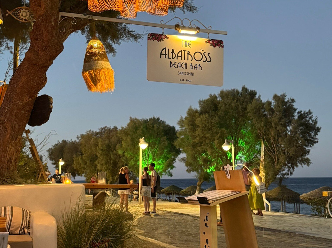 Albatross Beach Bar-卡马里必去景点