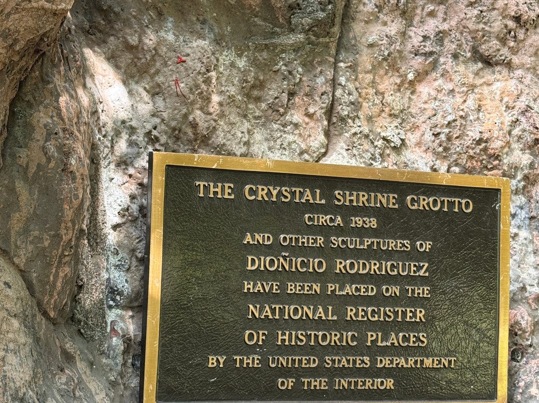 Crystal Shrine Grotto-孟菲斯必去景点