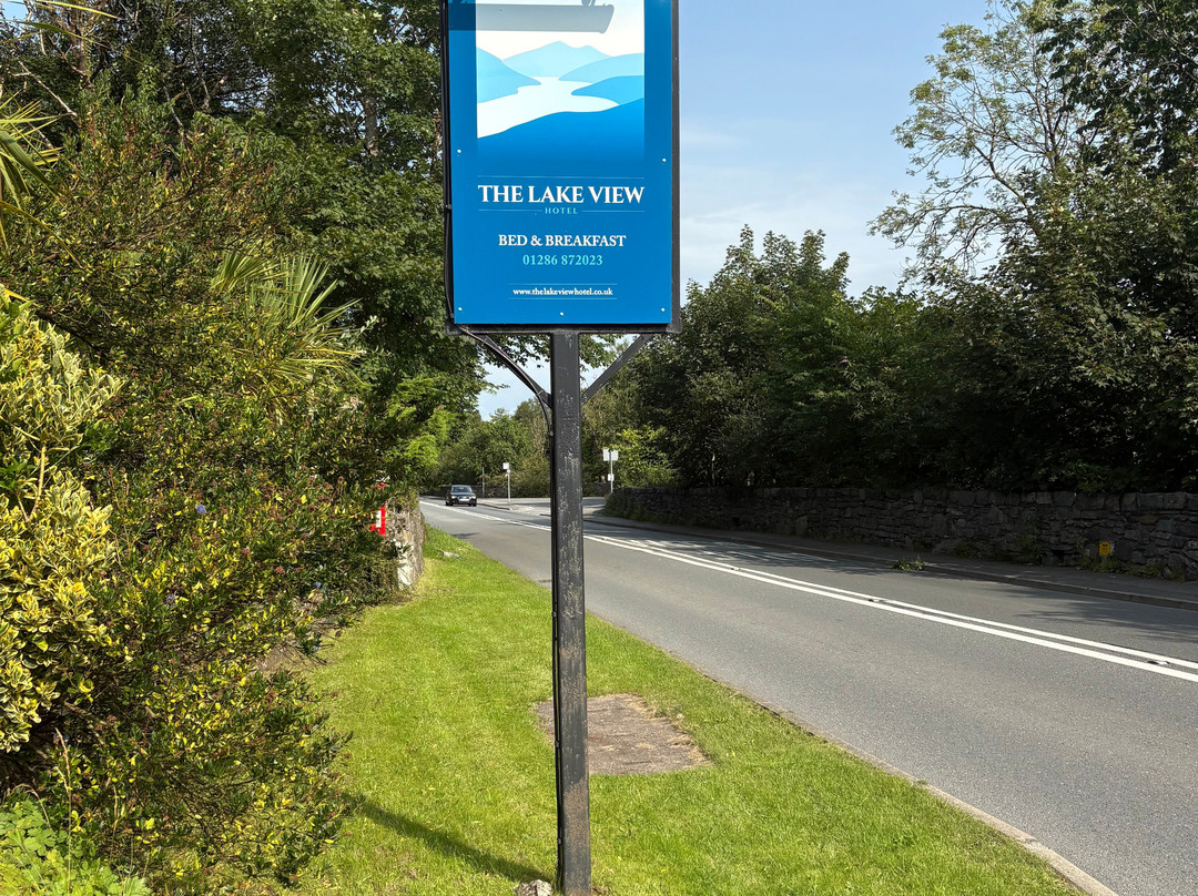 The Lake View Hotel主图