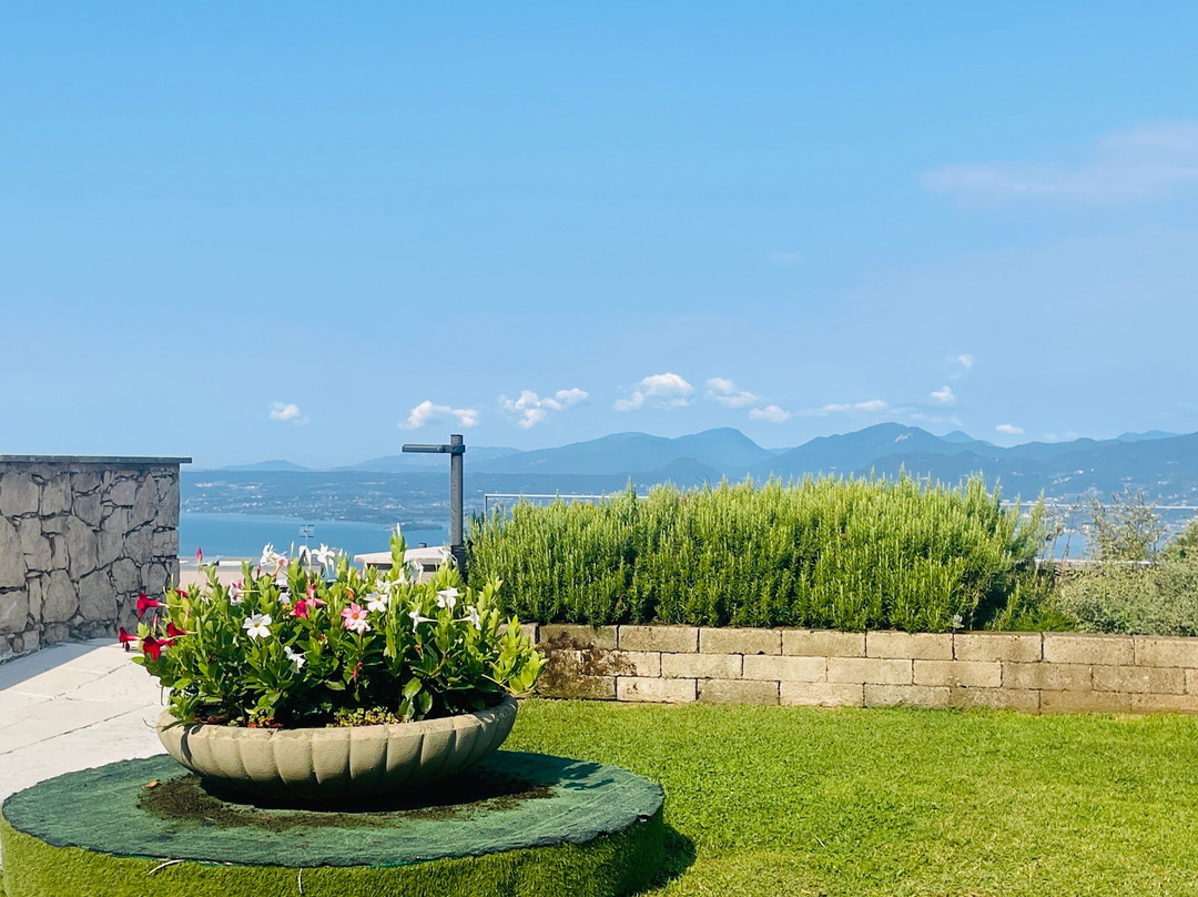 里托黎戴加尔达酒店主图