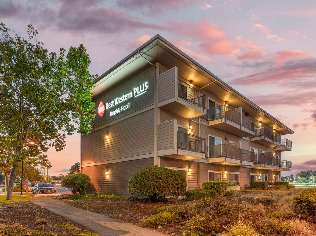 贝斯特韦斯特海滨优质酒店主图