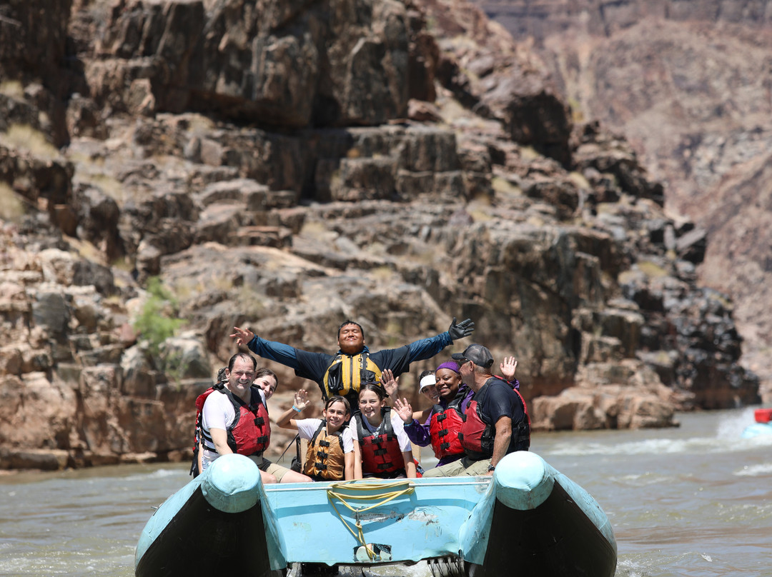Hualapai River Runners-皮奇斯普林斯必去景点
