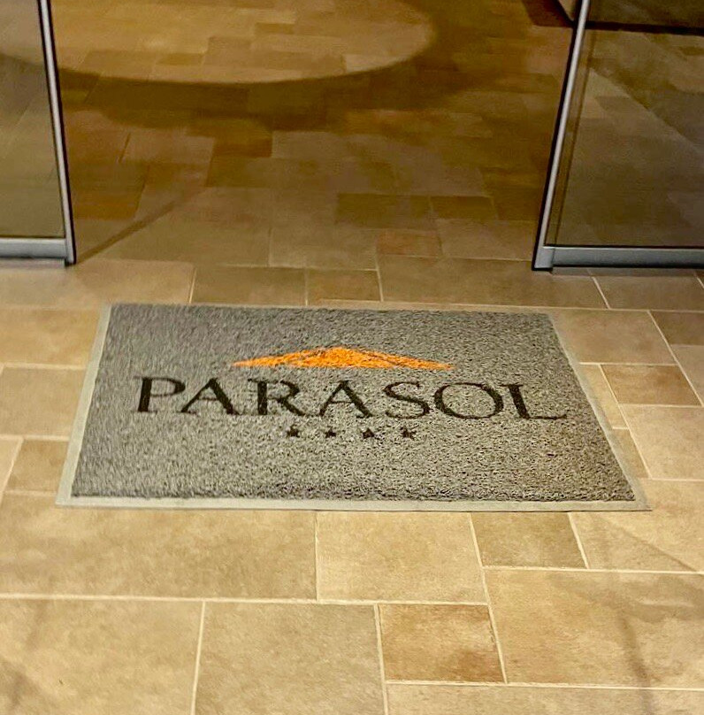Parasol Luxury Hotel & Suites主图