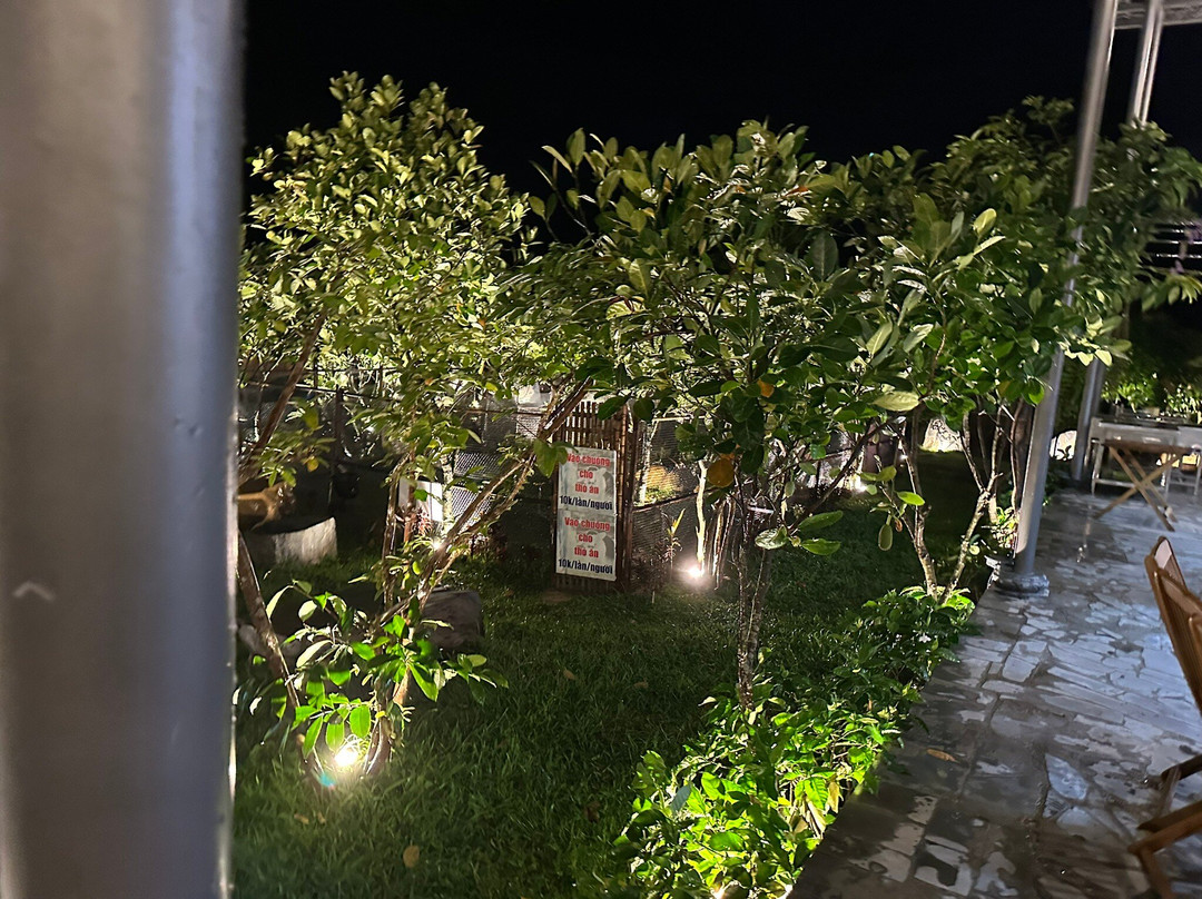 Nhà Hàng Sân Vườn Đồi Tuyết