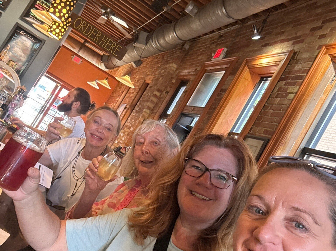 River Stop Saloon-Newaygo必去景点