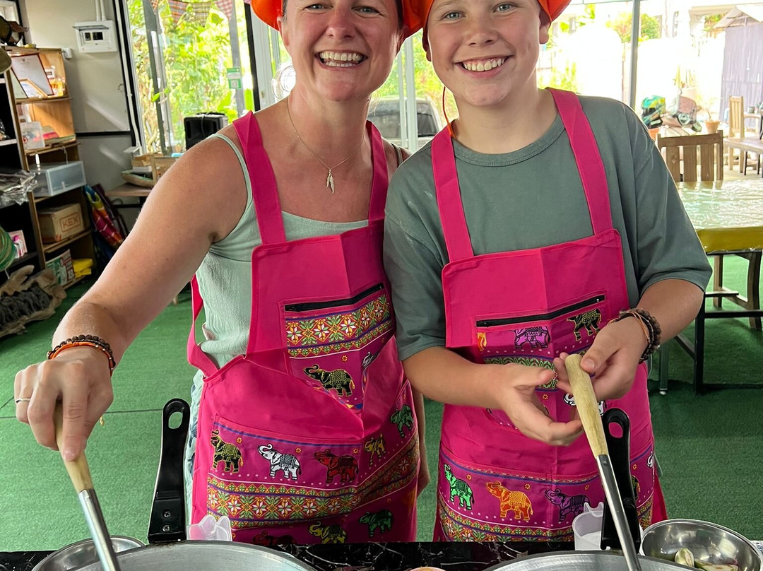 Wooddy Kitchen By Phuket Cooking Course-卡塔海滩必去景点