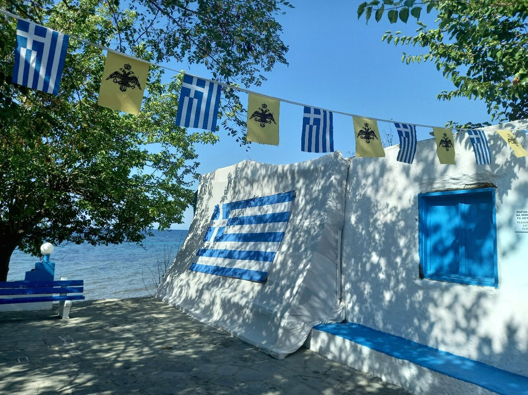 Ekklisia Panagia Faneromeni-Nea Skioni必去景点