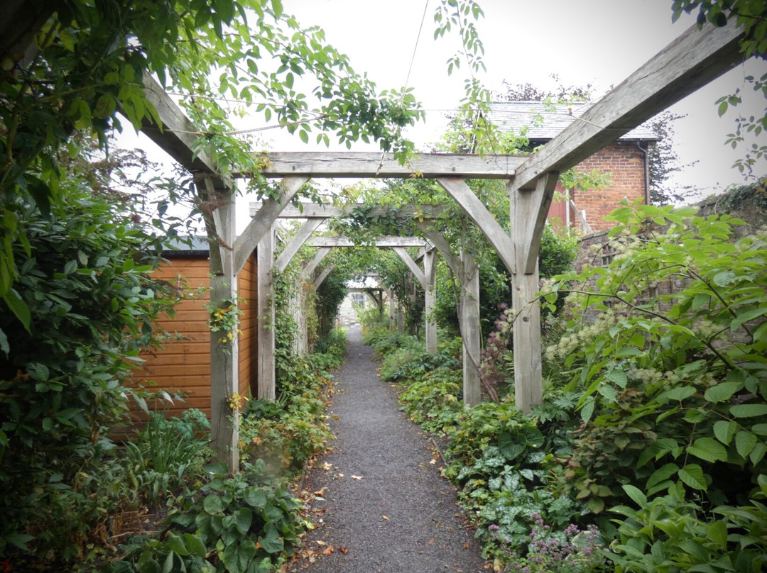 Nantclwyd Y Dre Historic House And Gardens-里辛必去景点