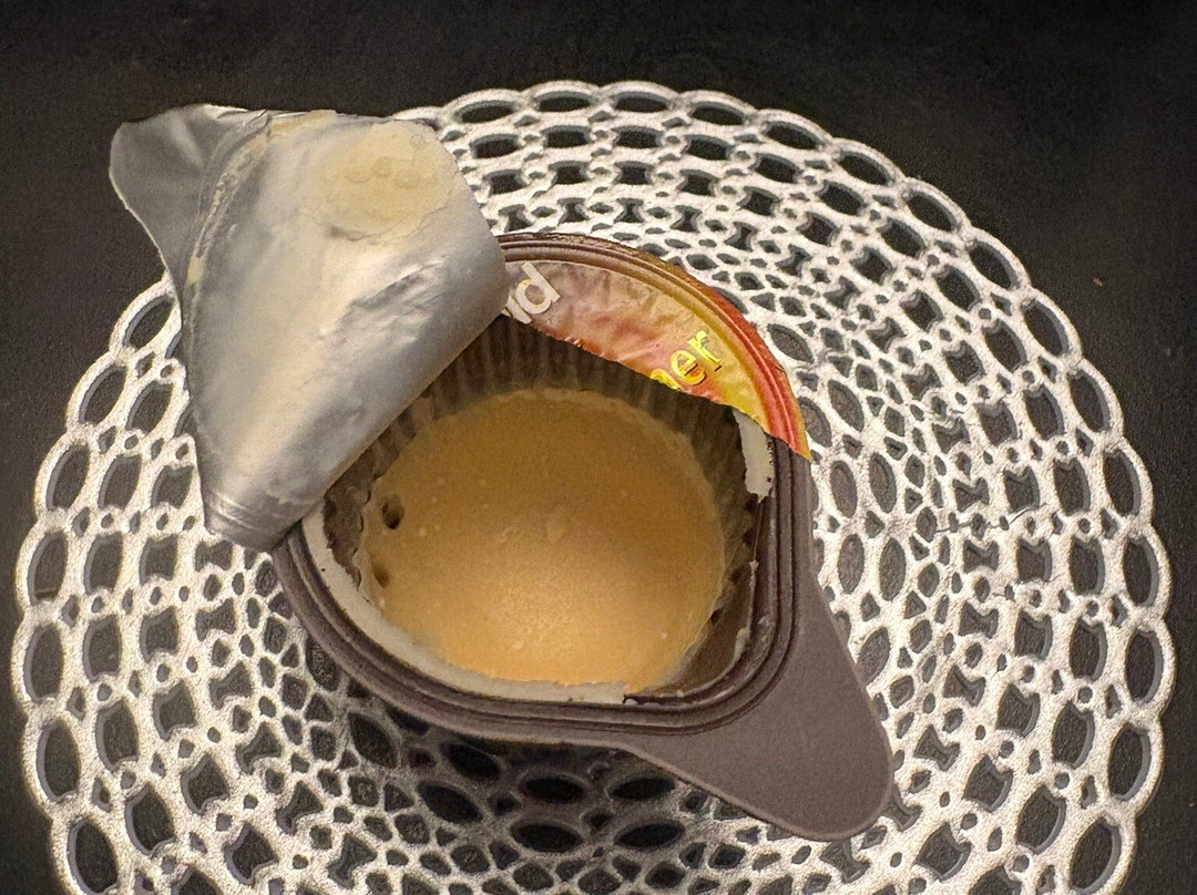 The New Inn and Old House主图