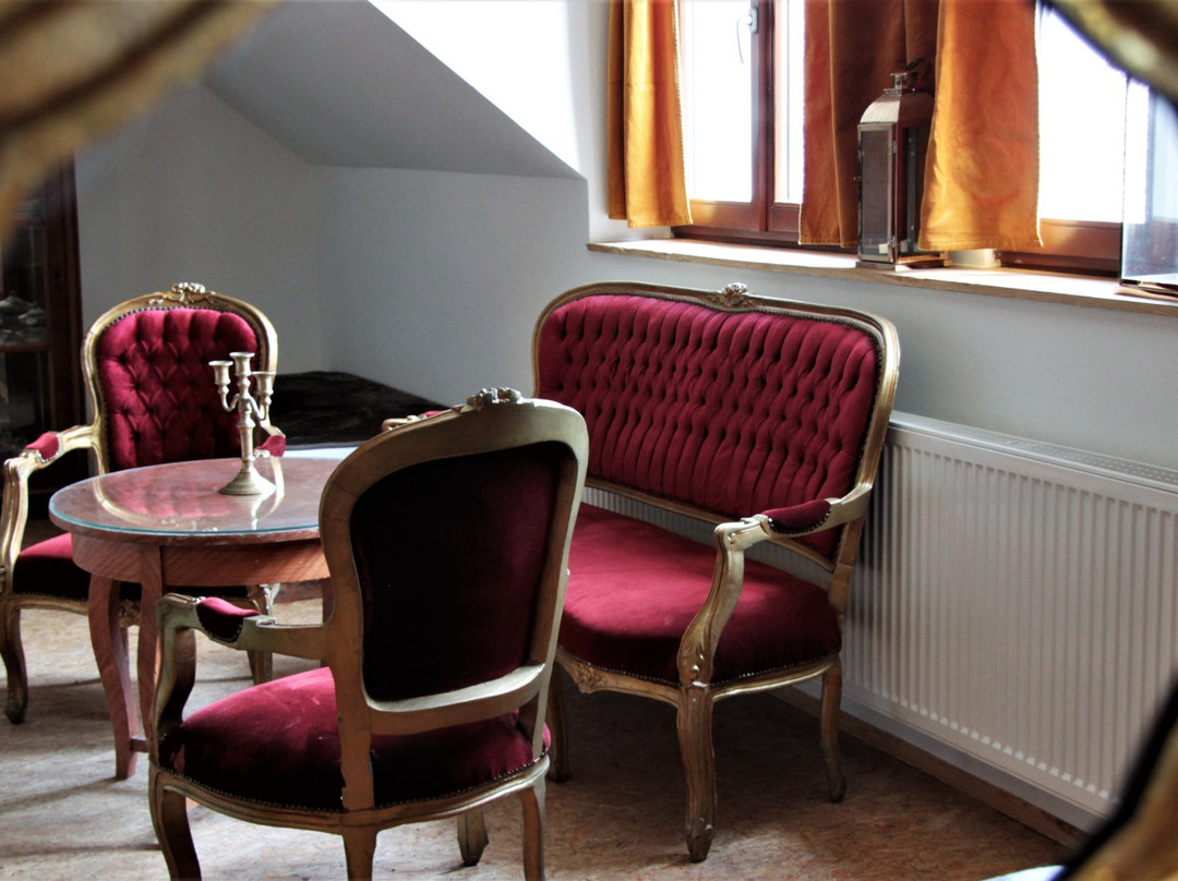 Statek Lunikov主图