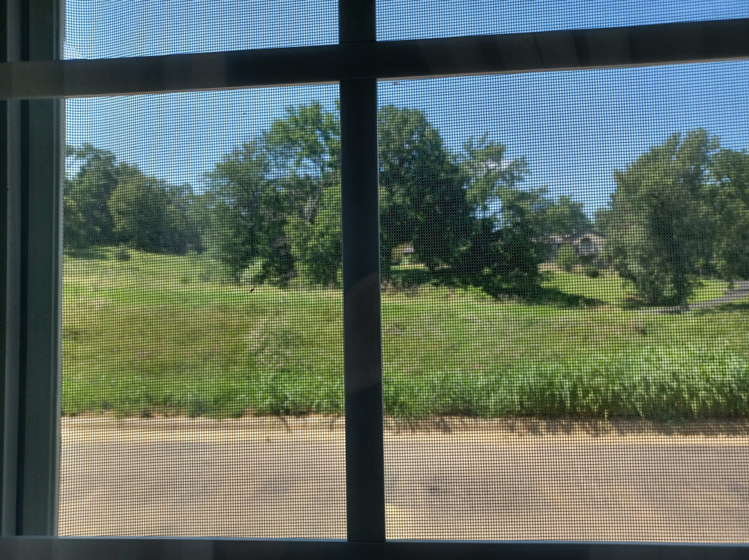 Savanna Inn & Suites主图