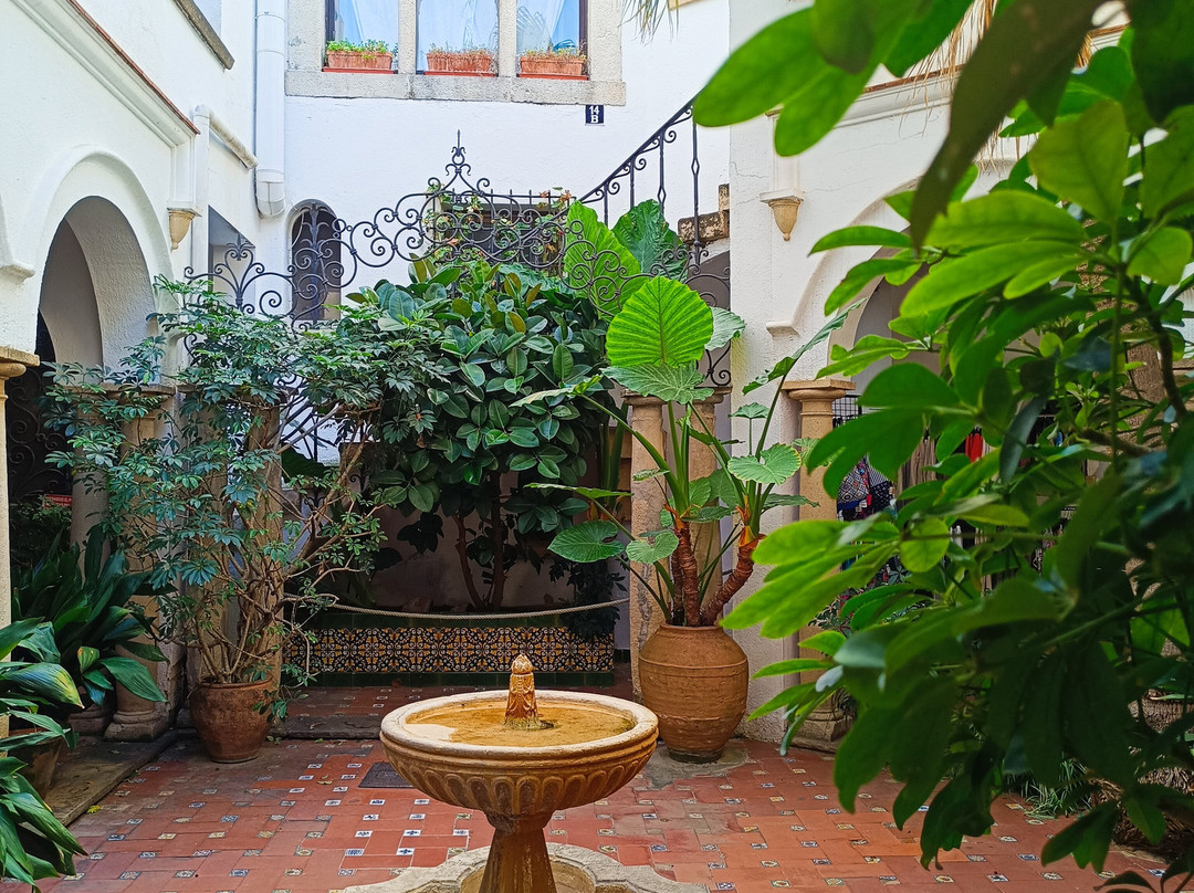 El Roc de Sant Gaieta-Roda de Bara必去景点