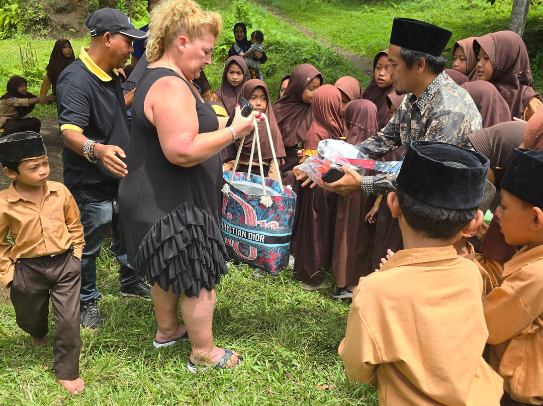 Lombok Private Tours-龙目岛必去景点