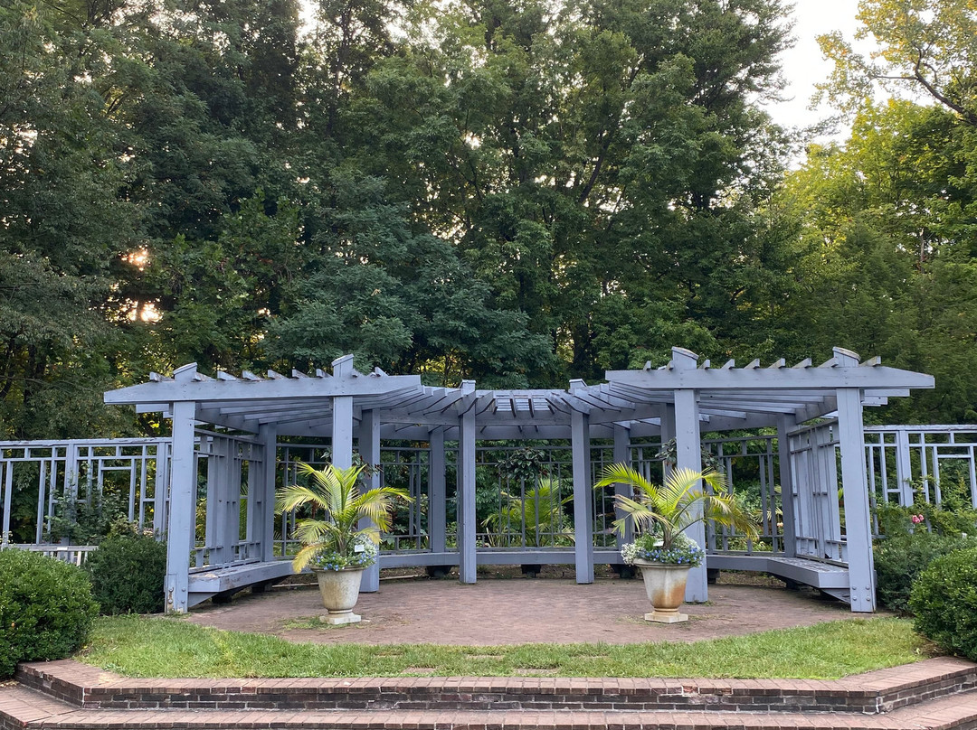 Inniswood Metro Gardens-韦斯特维尔必去景点