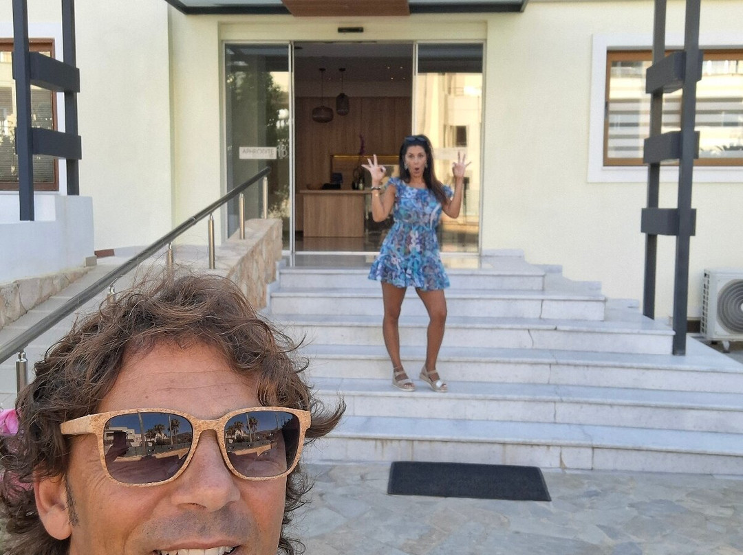 Aphrodite Beach Hotel主图