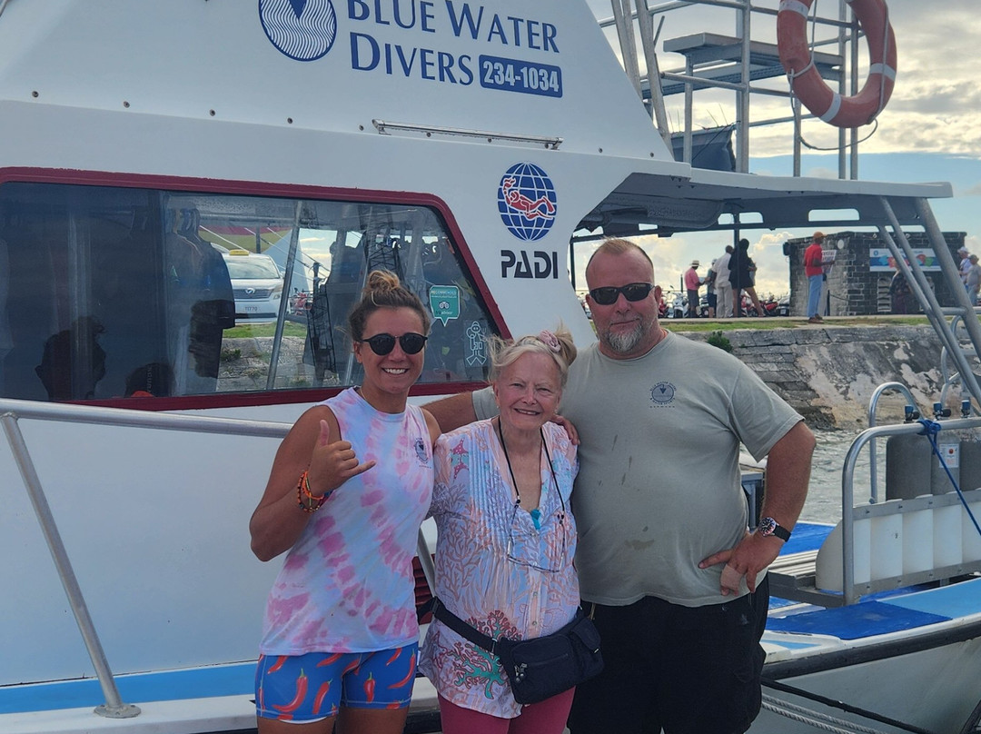 Blue Water Divers & Watersports-Sandys Parish必去景点