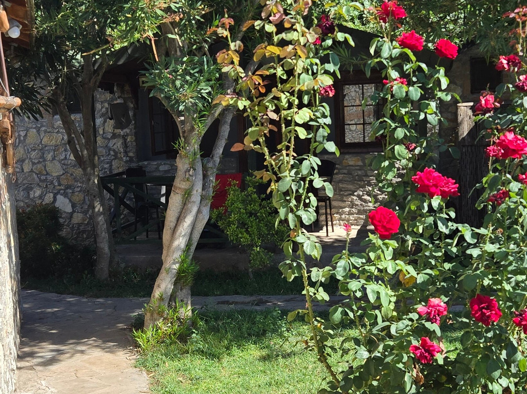 黑山汽车旅馆主图