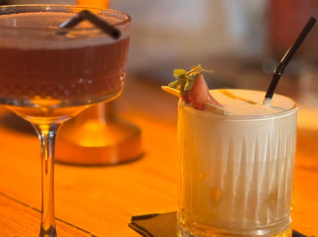 Red Tail Cocktail Bar-卡拉马其必去景点