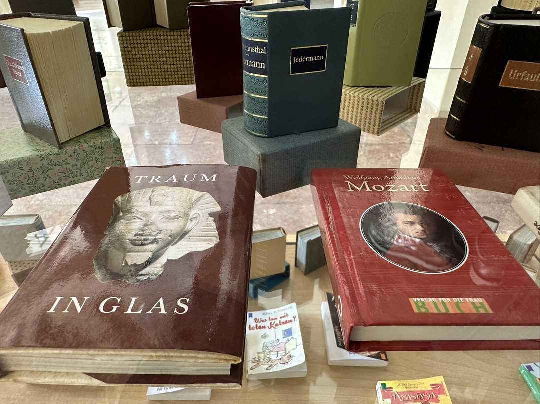 Baku Museum of Miniature Books-巴库必去景点