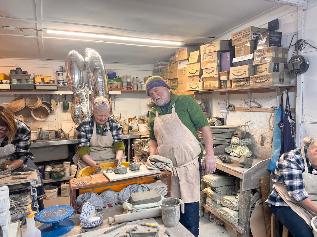 Creative Pottery by Lee Waterman-Bamford必去景点