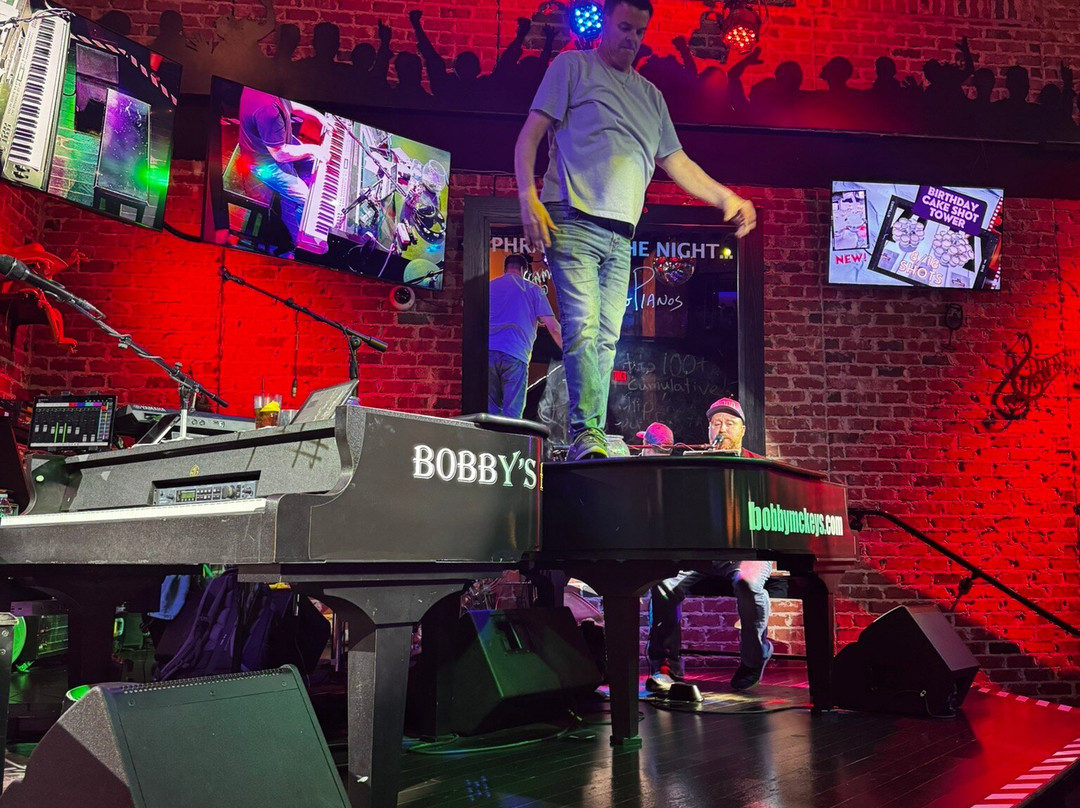 Bobby McKey's Dueling Piano Bar-国家港口必去景点