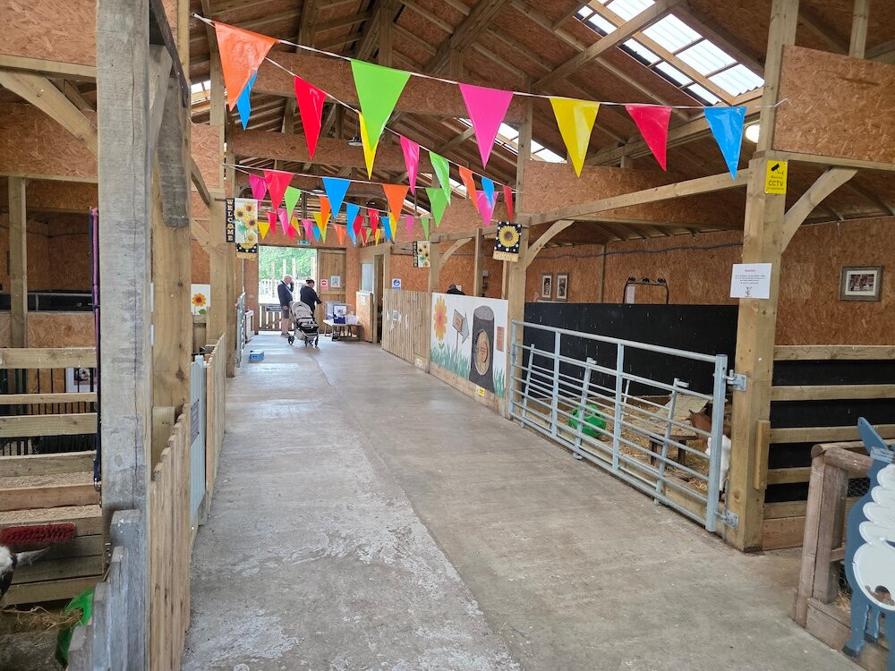 Church Farm Tearooms and Children’s Farm Anslow-特伦特河畔柏顿必去景点