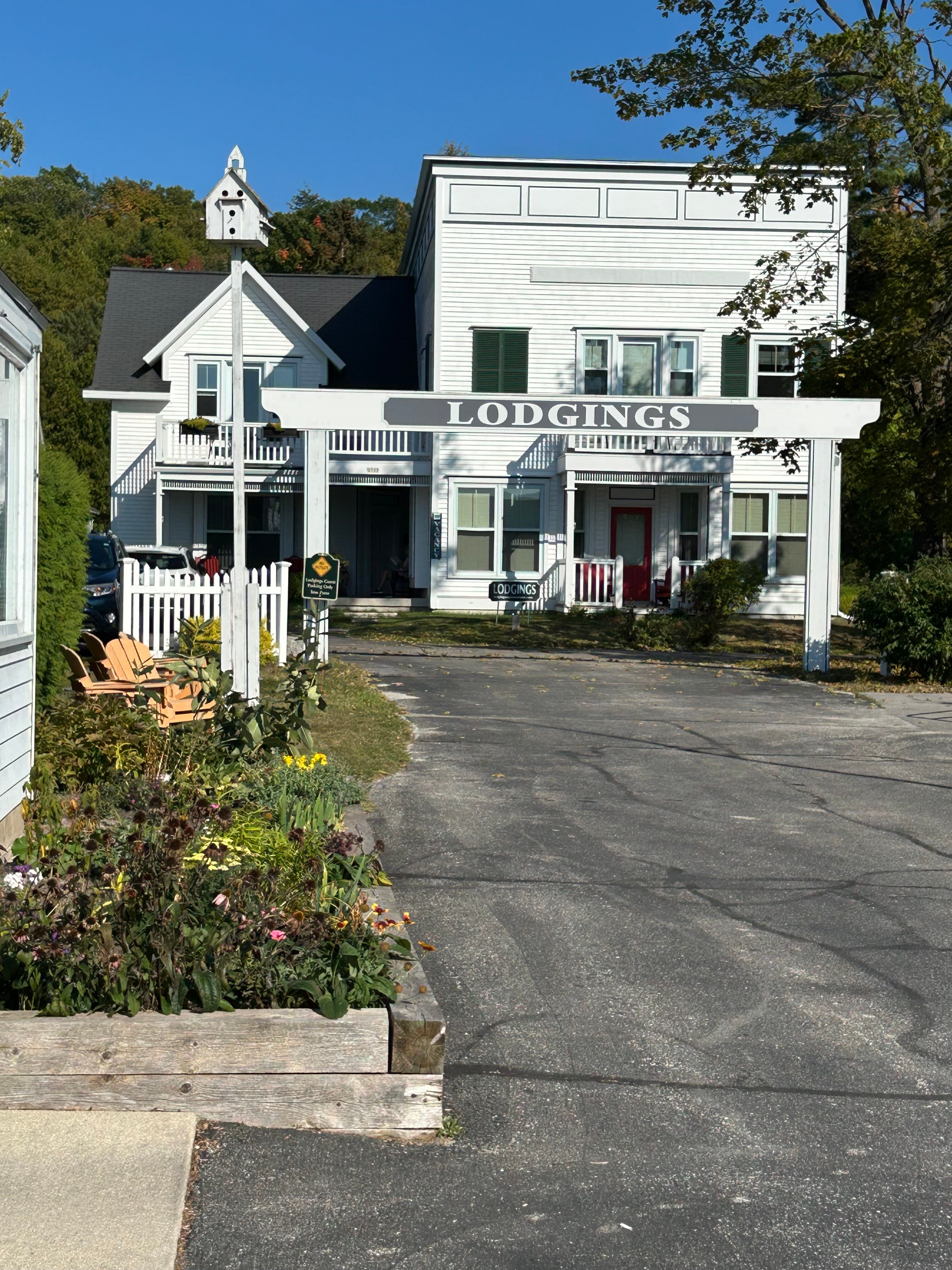 Lodgings at Pioneer Lane-官方