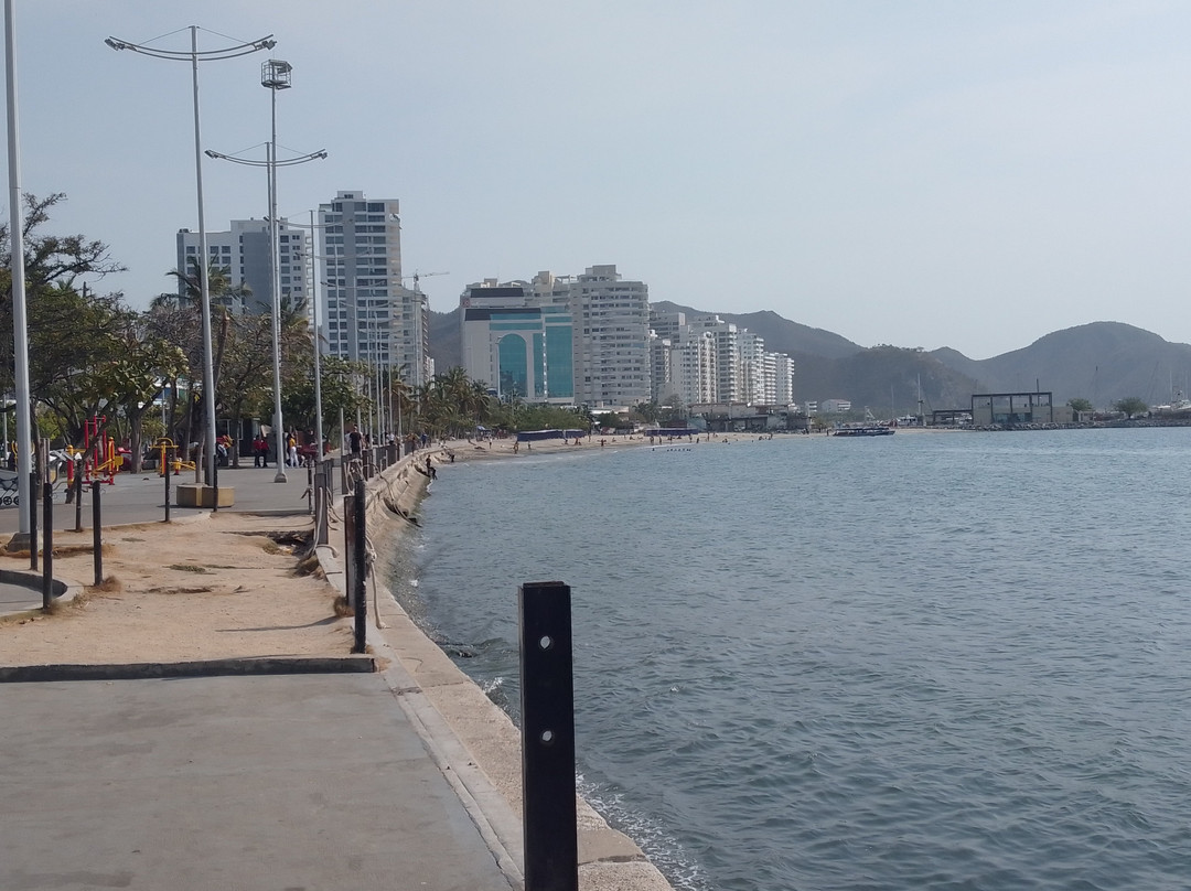 Parque Camellón Rodrigo de Bastidas-圣玛尔塔必去景点