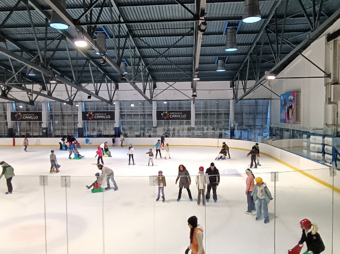 Palau de Gel-Canillo必去景点