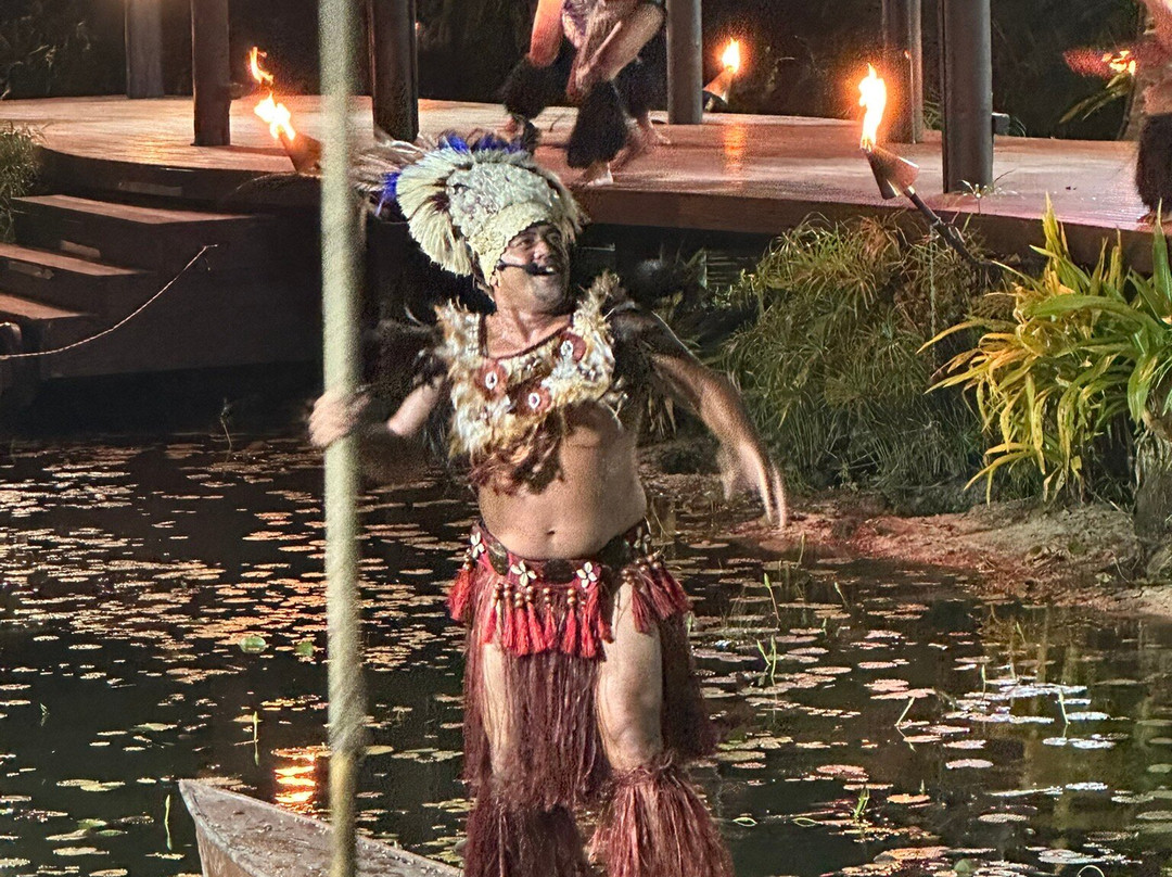 Over-Water Night Show & Dinner-穆里必去景点