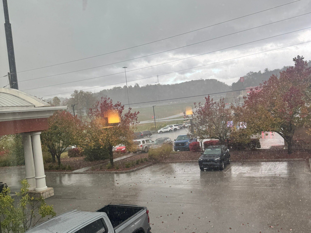 Holiday Inn Express & Suites Corbin by IHG主图