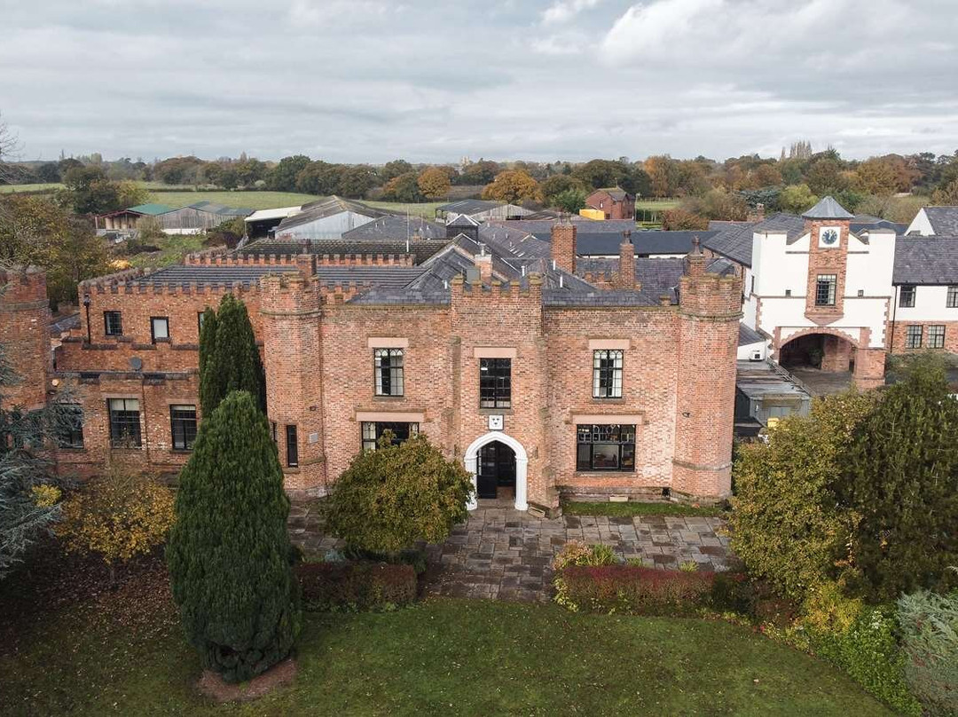 Woodbank酒店住宿-Crabwall Manor Hotel & Spa