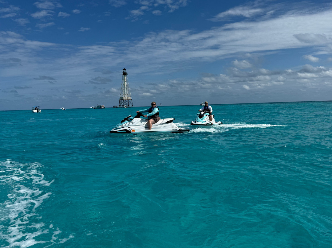 Spray Watersports-伊斯拉摩拉达必去景点