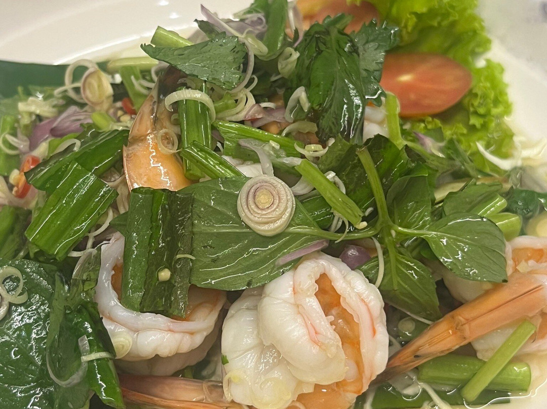 Tawaen Beach Resort主图