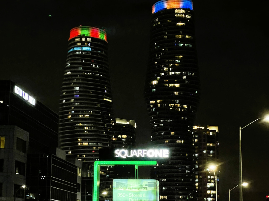 Absolute World Towers-米西索加必去景点