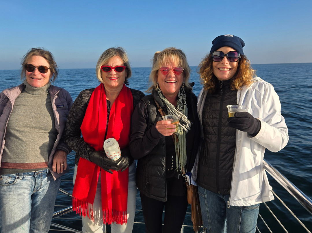 O’Neill Yacht Charters-圣克鲁斯必去景点