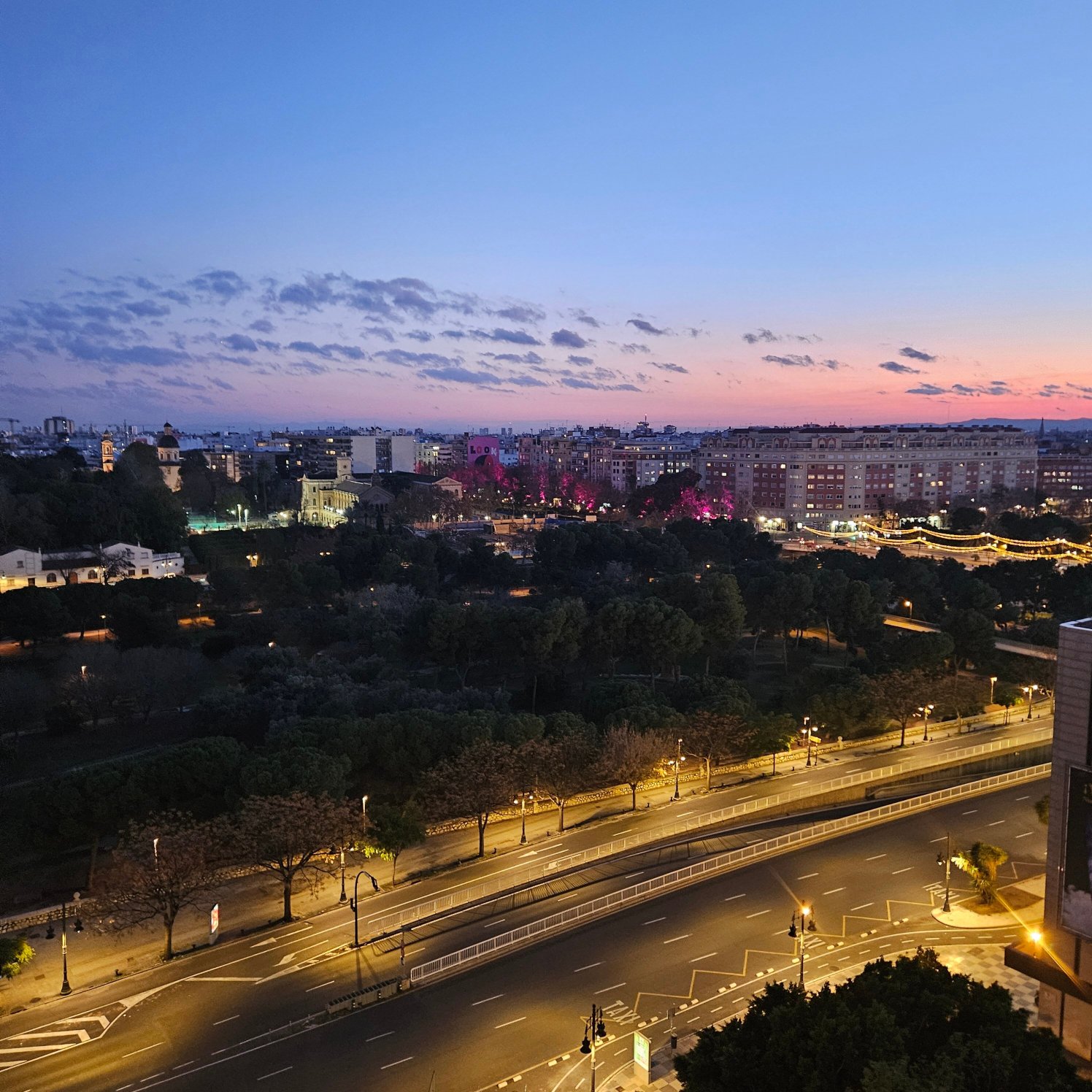 图里亚酒店-官方