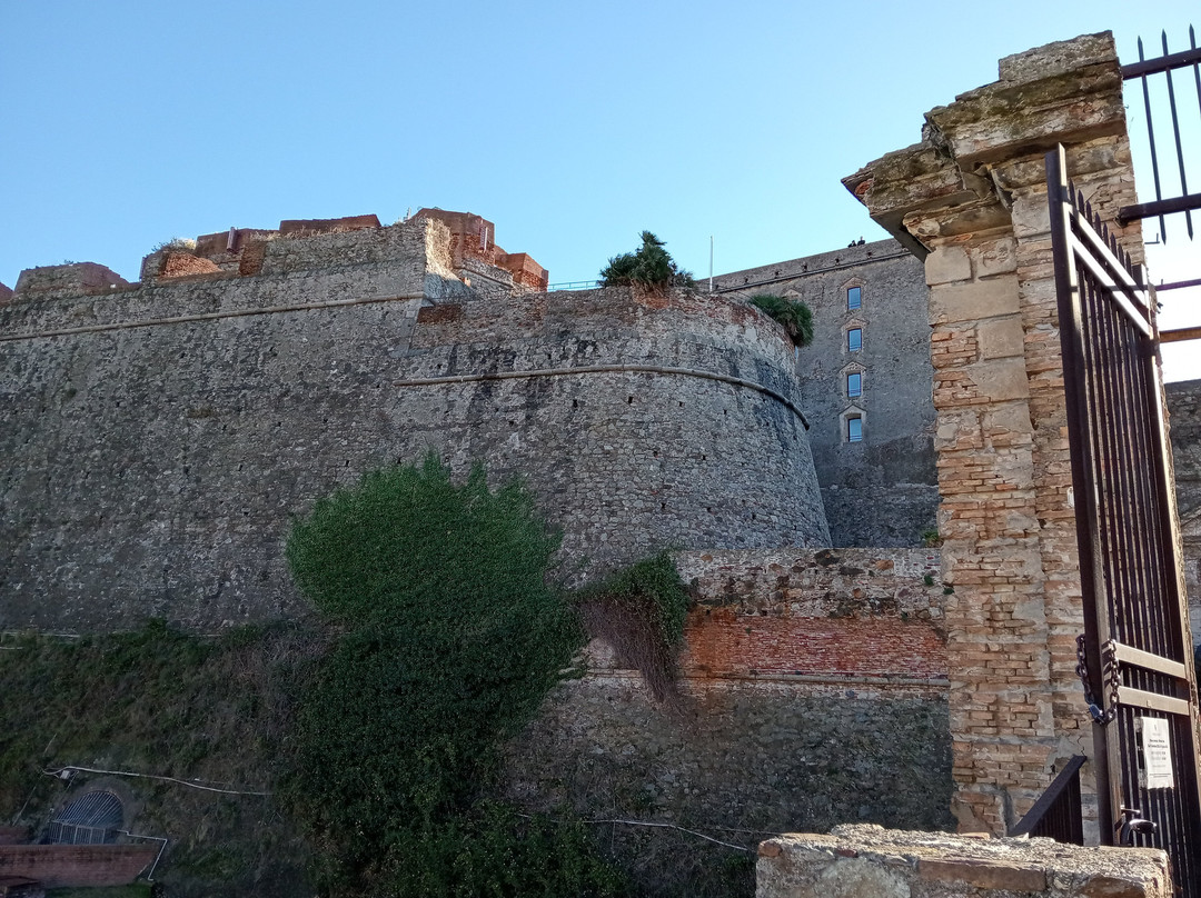 Fortezza del Priamar-萨沃纳必去景点