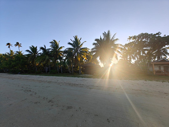 罗玛尼岛度假酒店主图