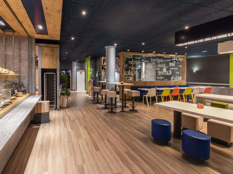 伯尔尼博览会宜必思快捷酒店主图