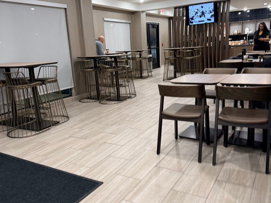 Springhill Suites Lansing主图