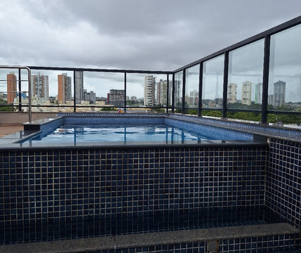 保持套房酒店主图