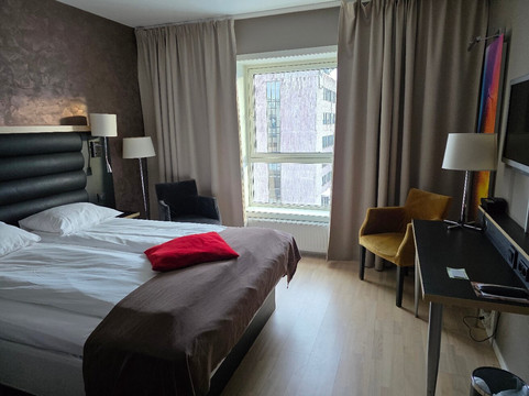 皇家品质酒店主图